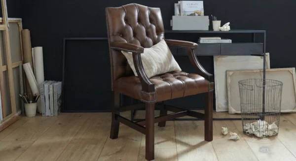 emporio-chesterfield-gainsborough-sedia-header-modello